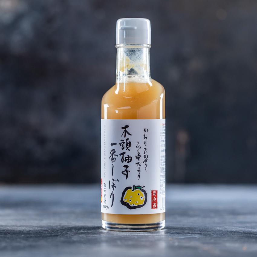 Håndpresset yuzu juice