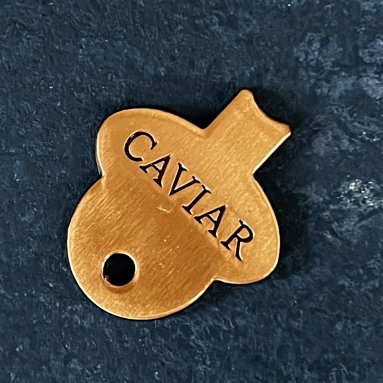 Caviar dåseåbner nøglering – Guldfarvet