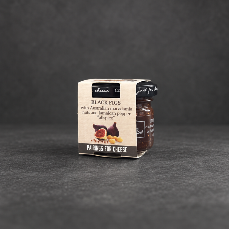 Sort figenmarmelade med macadamianødder og allehånde