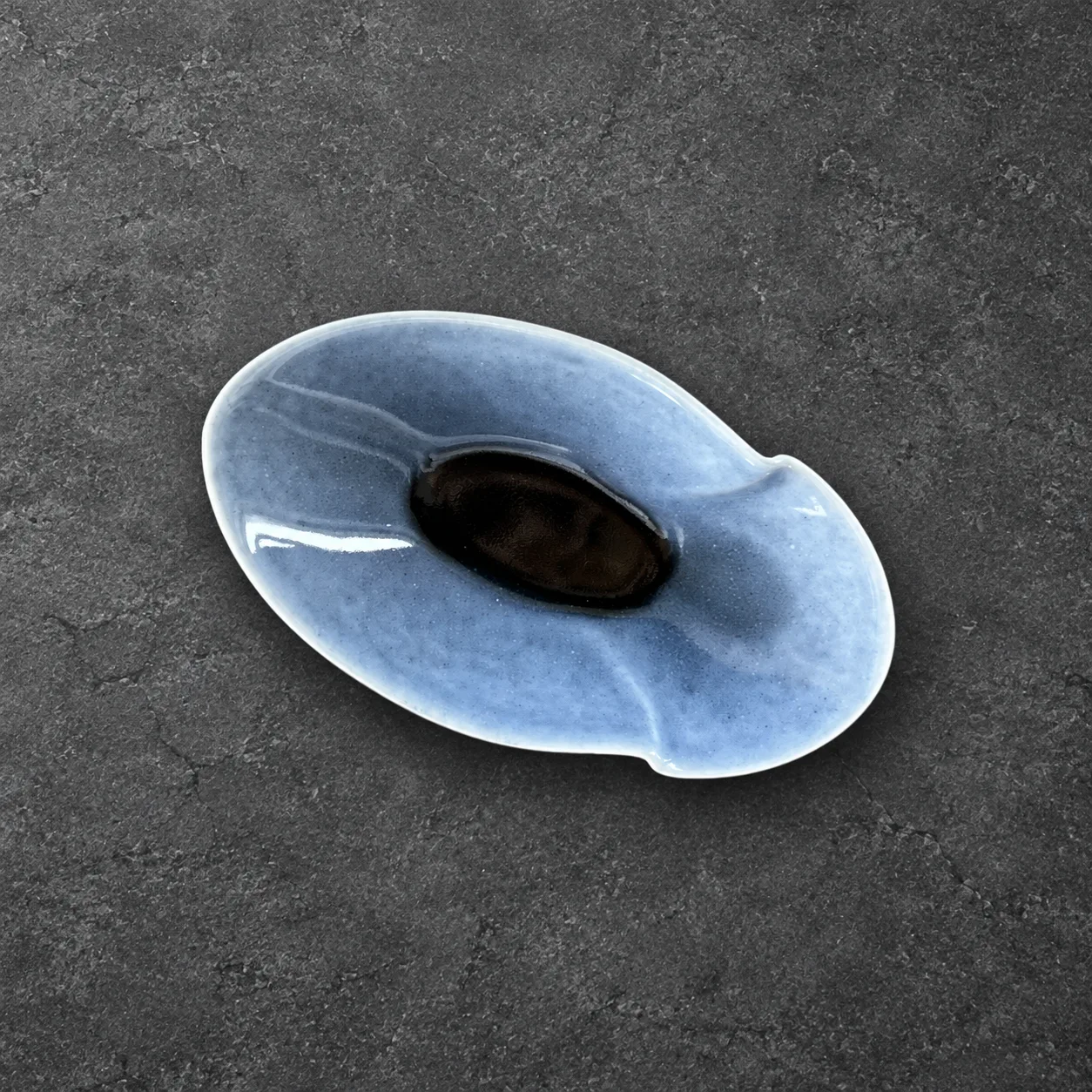 Evolution – Oval Amuse-Bouche Dish, Small – BLUE SILENT – (541_801_00)