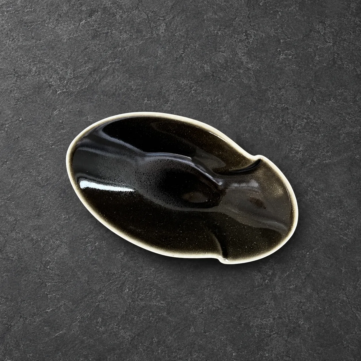 Evolution – Oval Amuse-Bouche Dish, Small – OBSIDIAN – (541_820_00)