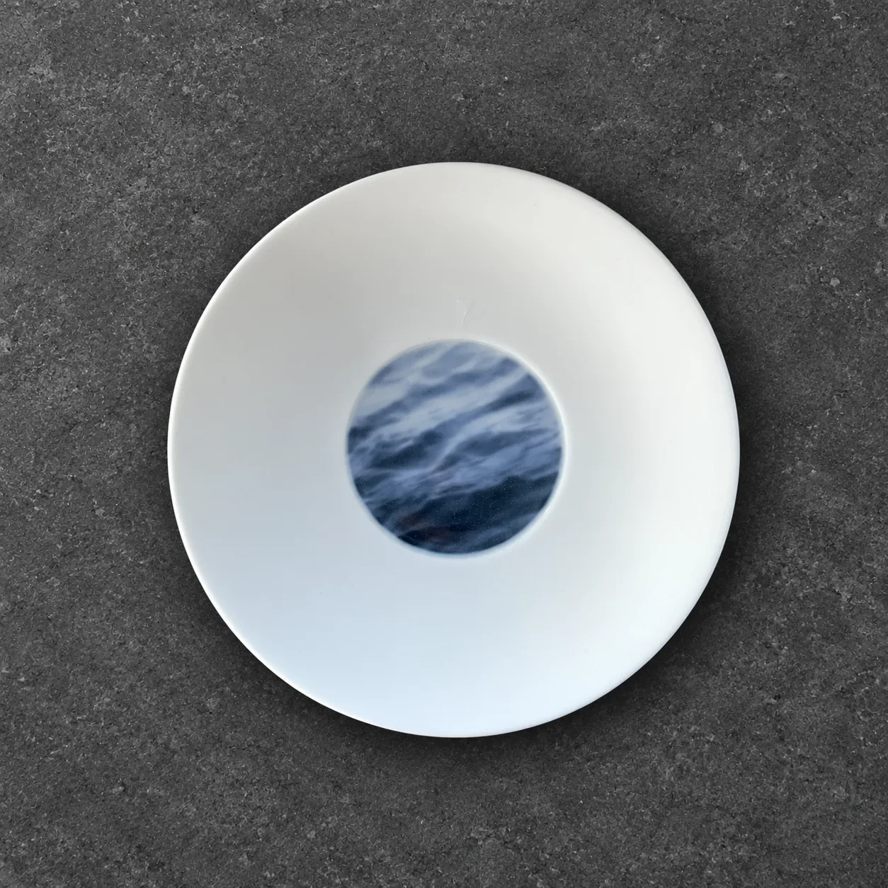 Waves – Coupe Plate, Small – (108_500_00)
