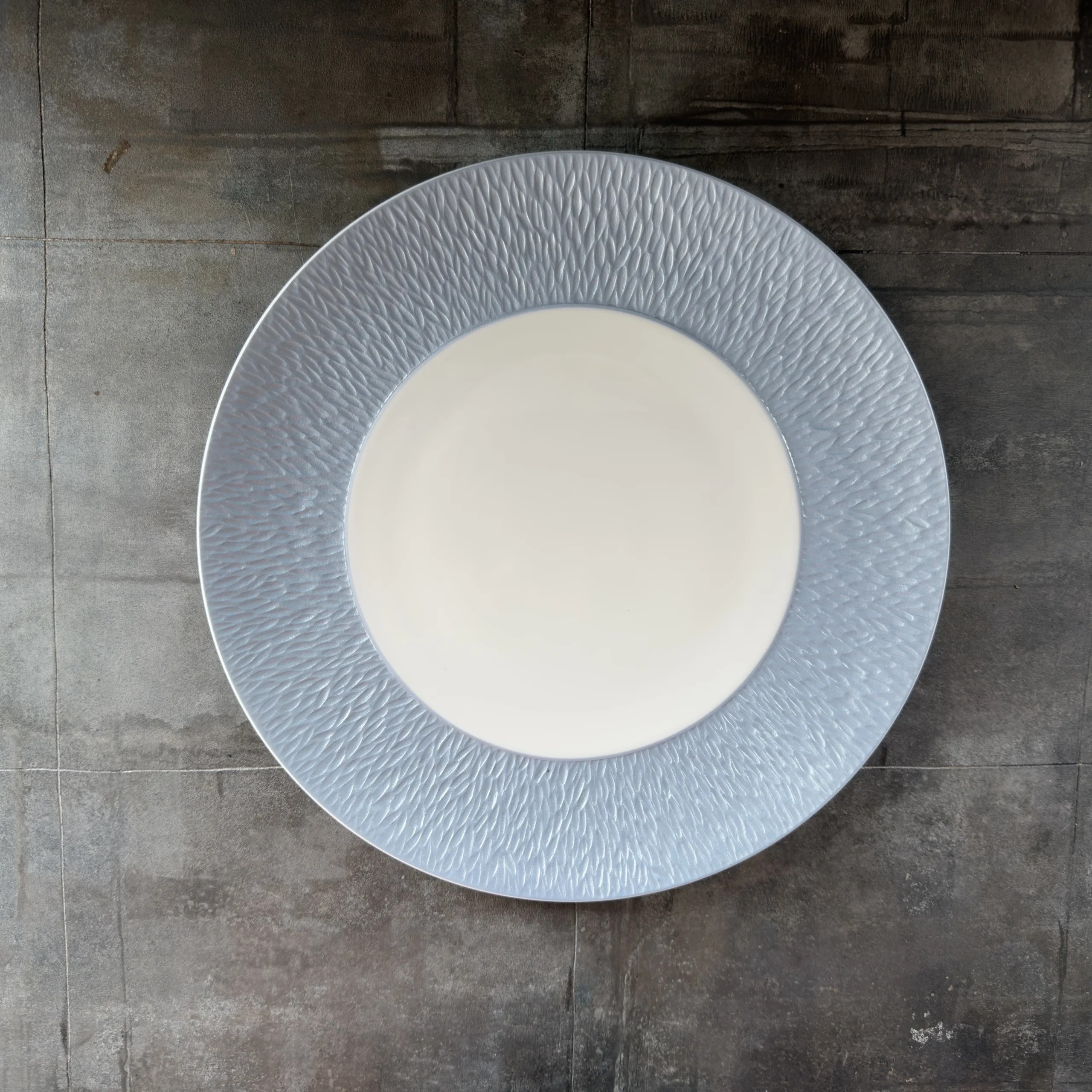 Flat plate – Minéral Irisé Ciel – 27cm – (0337-23-113027)
