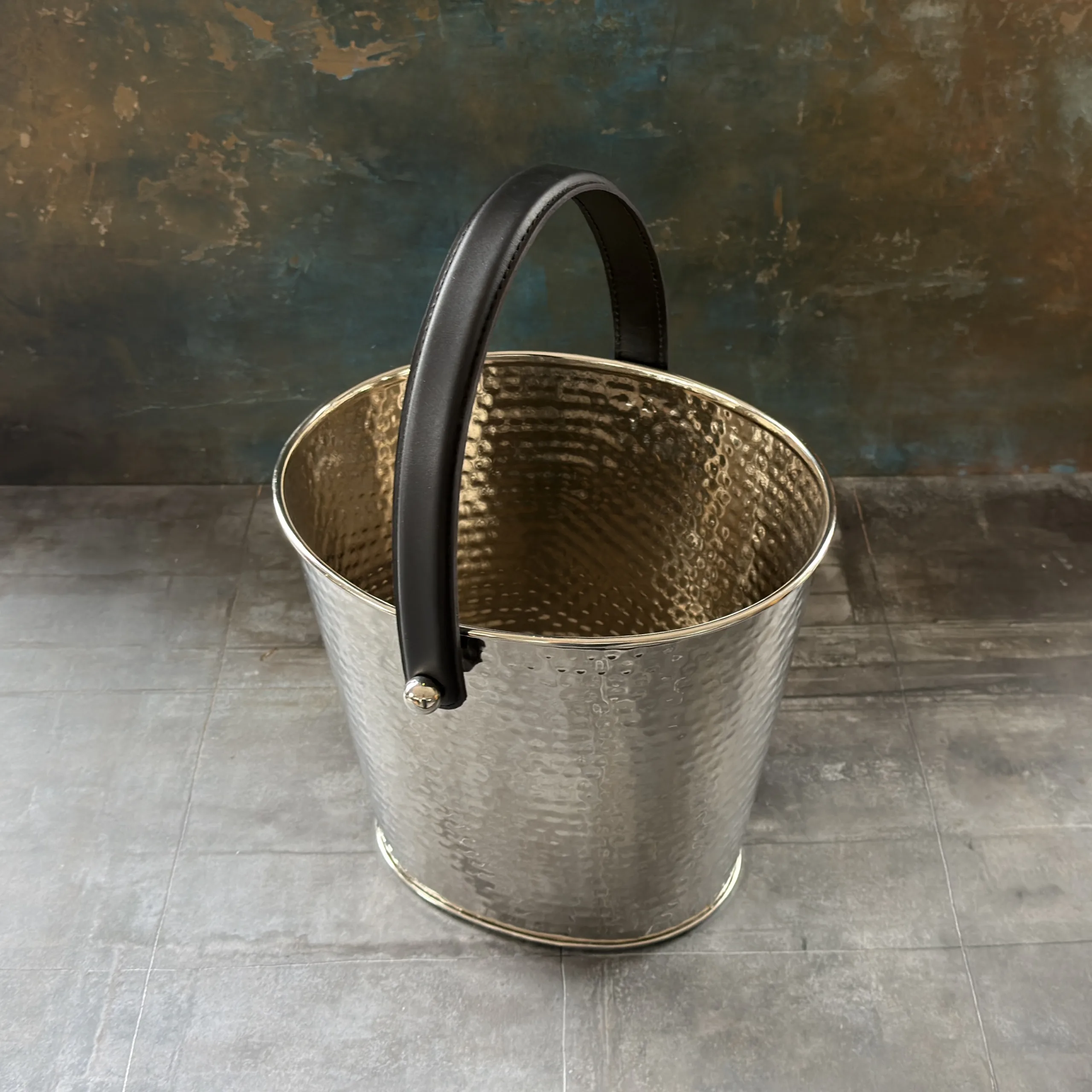 GAVIN – Champagne cooler – Hammered – Medium - Image 6